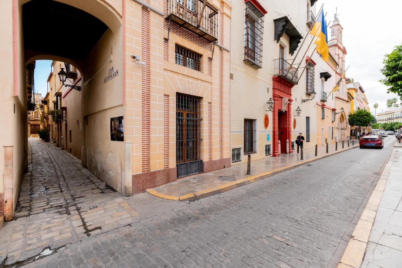 Bonito Callejon En La Juderia By Thegoodtourist セビリア エクステリア 写真