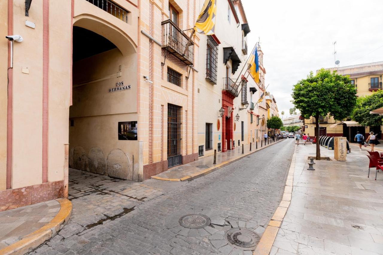 Bonito Callejon En La Juderia By Thegoodtourist セビリア エクステリア 写真